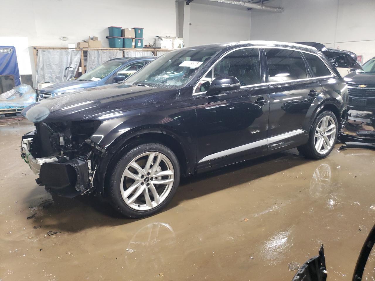 2017 AUDI Q7 PRESTIG