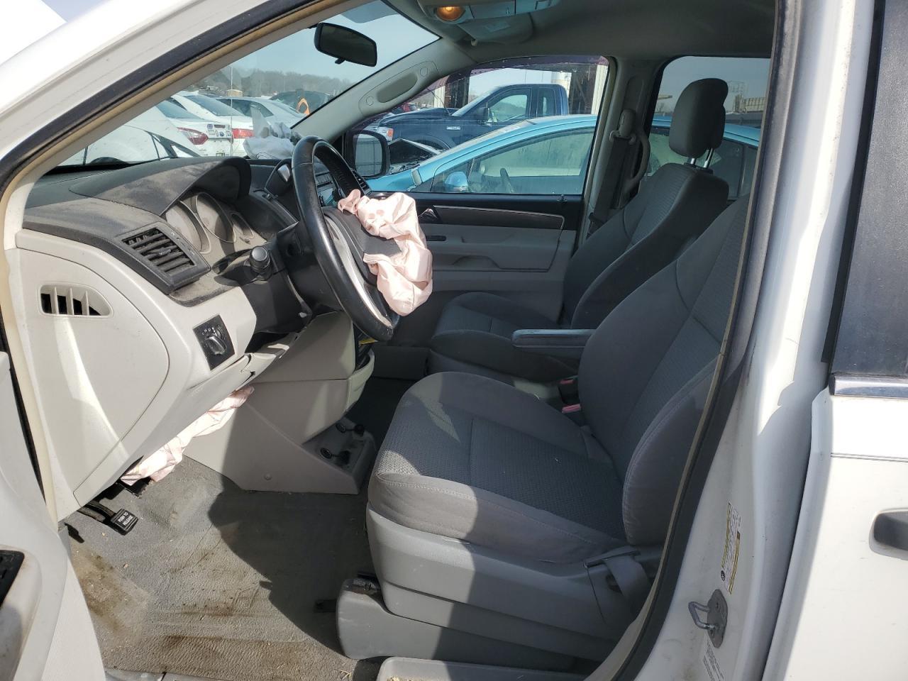 2011 VOLKSWAGEN ROUTAN S - Фото 7