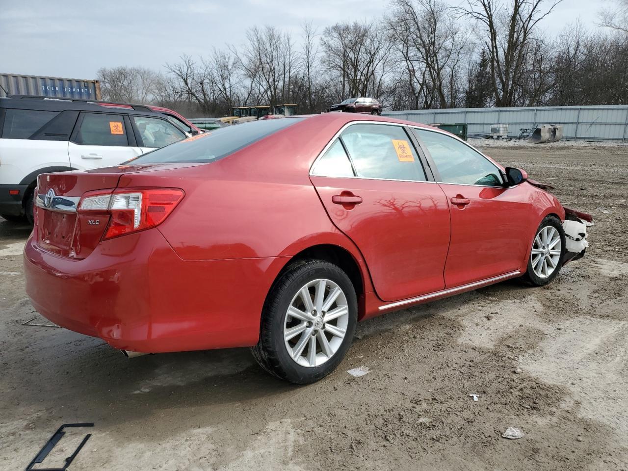 2014 TOYOTA CAMRY L - Фото 3