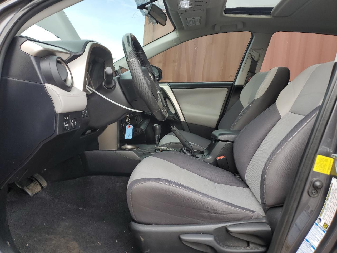 2015 TOYOTA RAV4 XLE - Фото 7