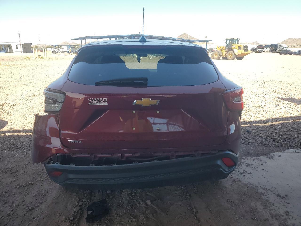 2024 CHEVROLET TRAX LS - Image 6