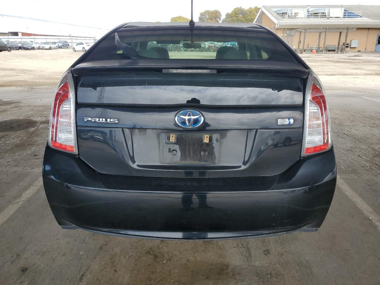 2013 TOYOTA PRIUS - Image 6