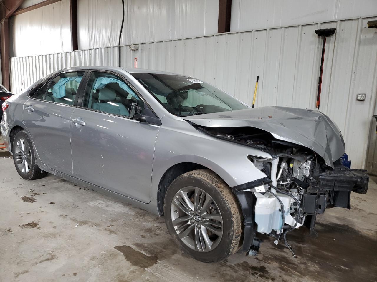 2016 TOYOTA CAMRY LE - Image 4