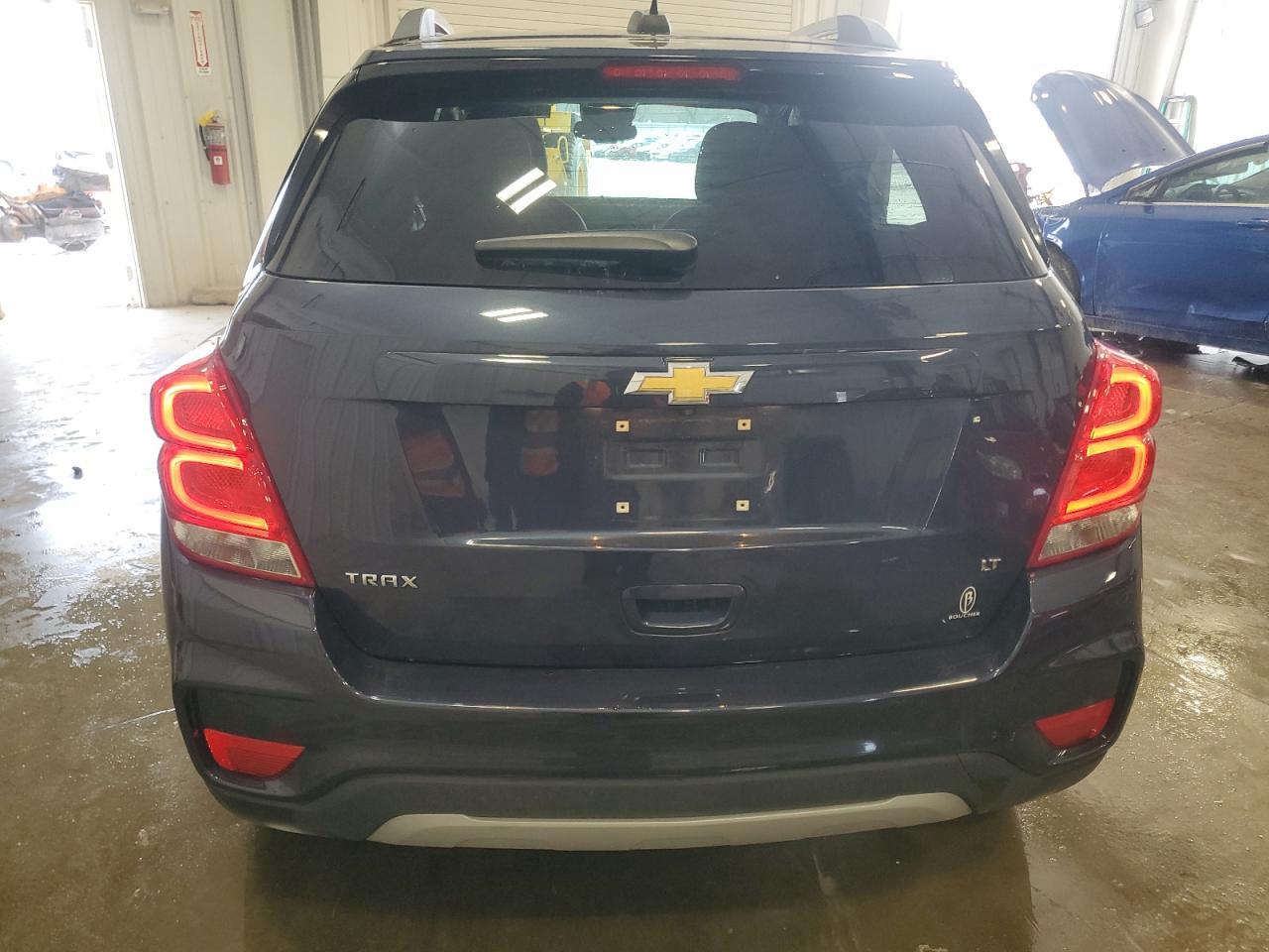 2018 CHEVROLET TRAX 1LT - Image 6