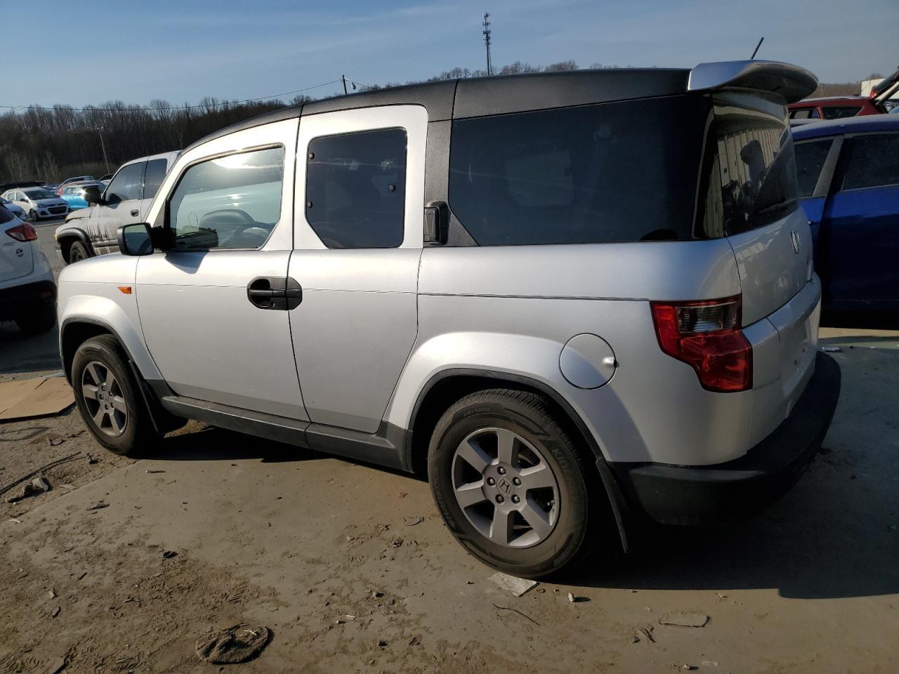 2011 HONDA ELEMENT EX - Фото 2