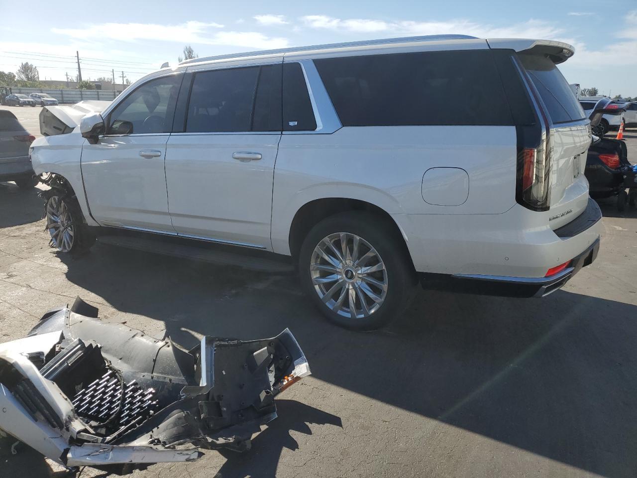 2021 CADILLAC ESCALADE E - Image 2