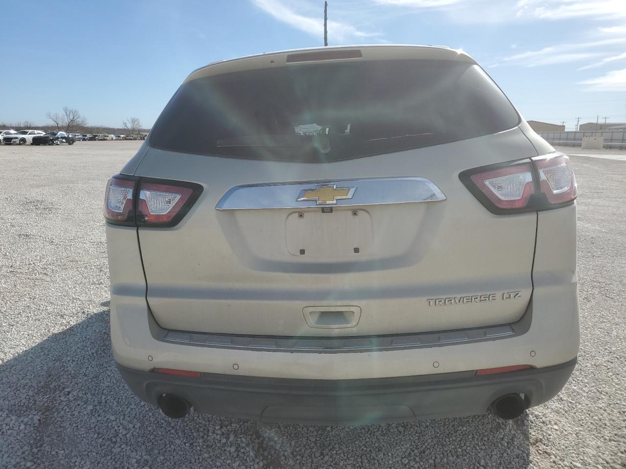 2014 CHEVROLET TRAVERSE L - Фото 6