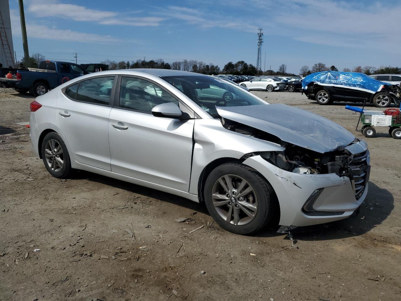 2017 HYUNDAI ELANTRA SE - Фото 4