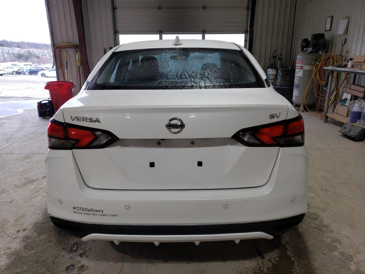 2021 NISSAN VERSA SV - Фото 6