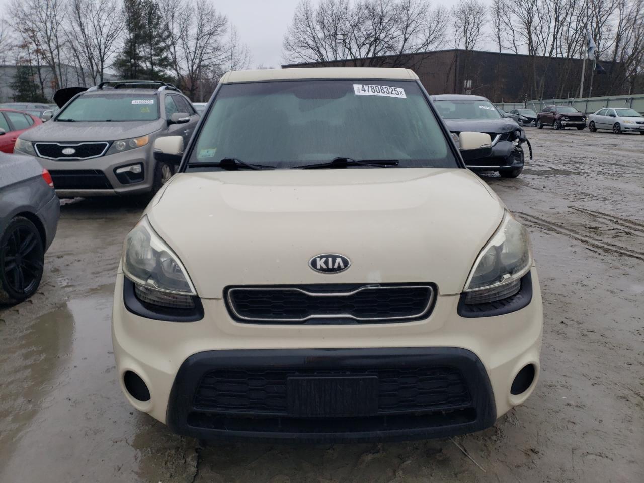2013 KIA SOUL + - Image 5