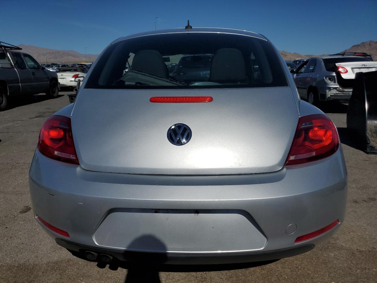 2014 VOLKSWAGEN BEETLE - Image 6