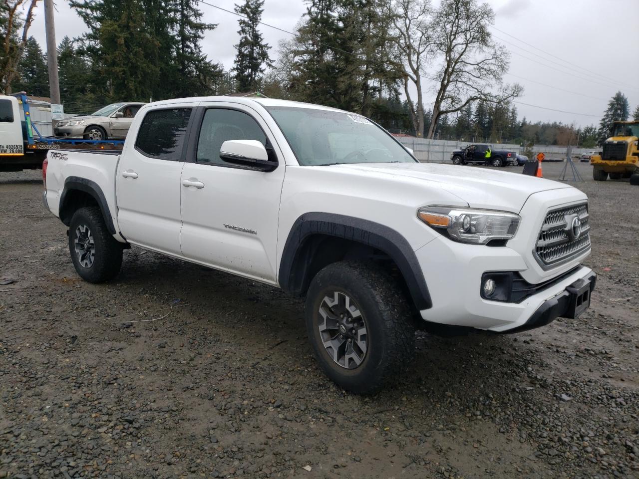 2017 TOYOTA TACOMA DOU - Фото 4