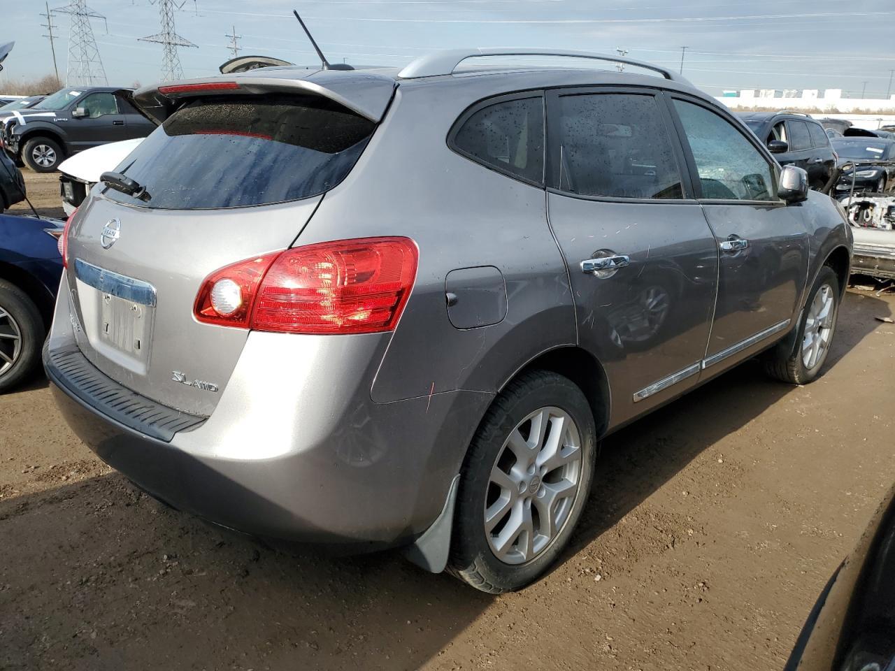 2013 NISSAN ROGUE S - Фото 3