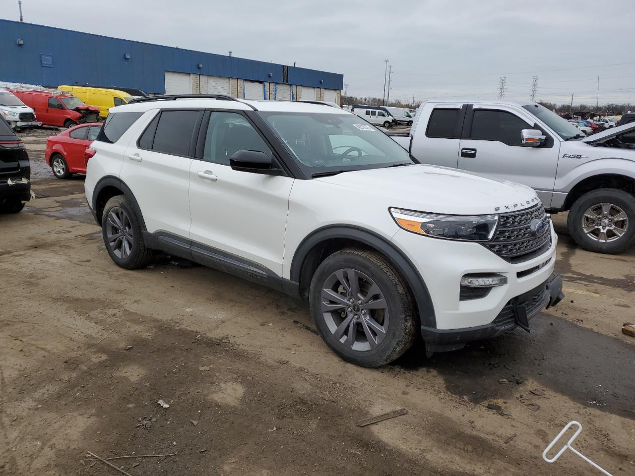 2022 FORD EXPLORER X - Image 4