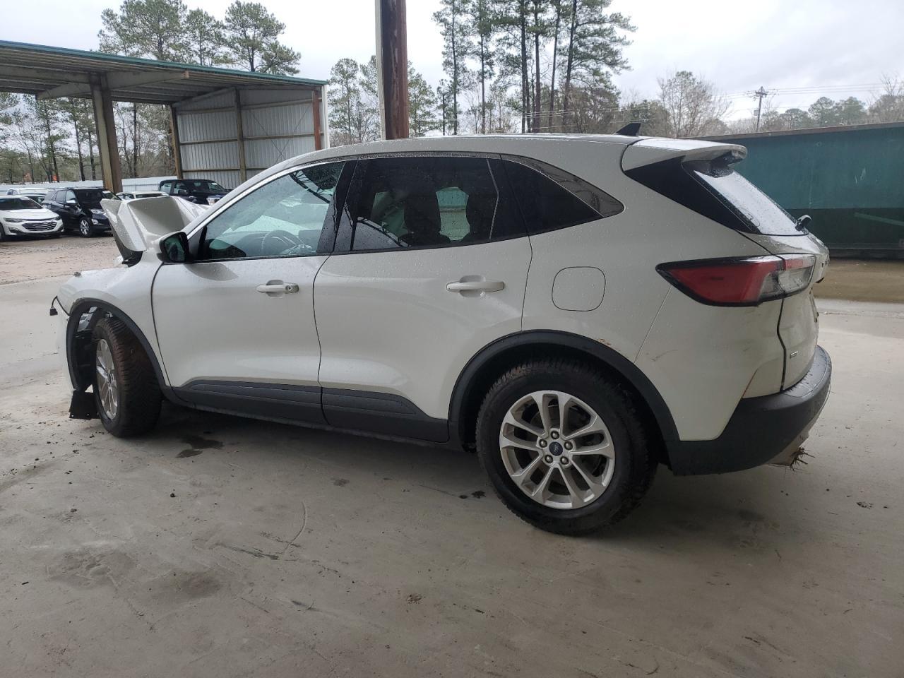 2020 FORD ESCAPE SE - Image 2