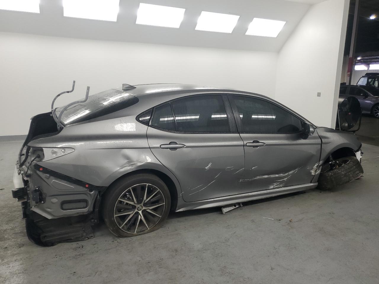 2025 TOYOTA CAMRY XSE - Фото 3