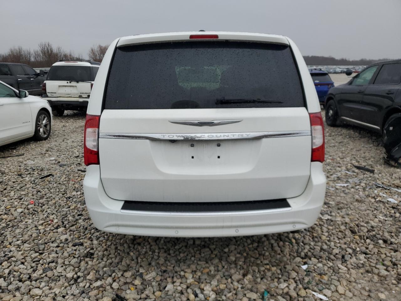 2014 CHRYSLER TOWN & COU - Image 6