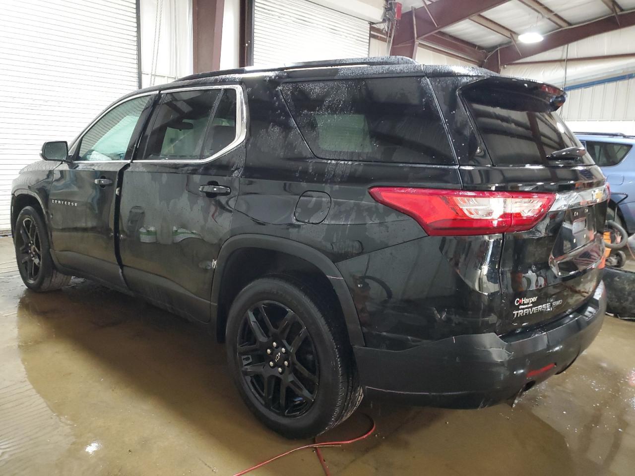 2021 CHEVROLET TRAVERSE L - Фото 2