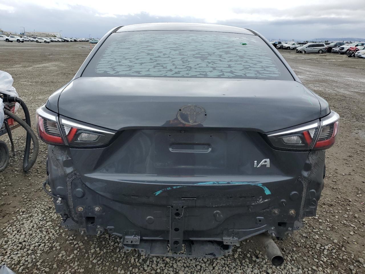 2017 TOYOTA YARIS IA - Фото 6