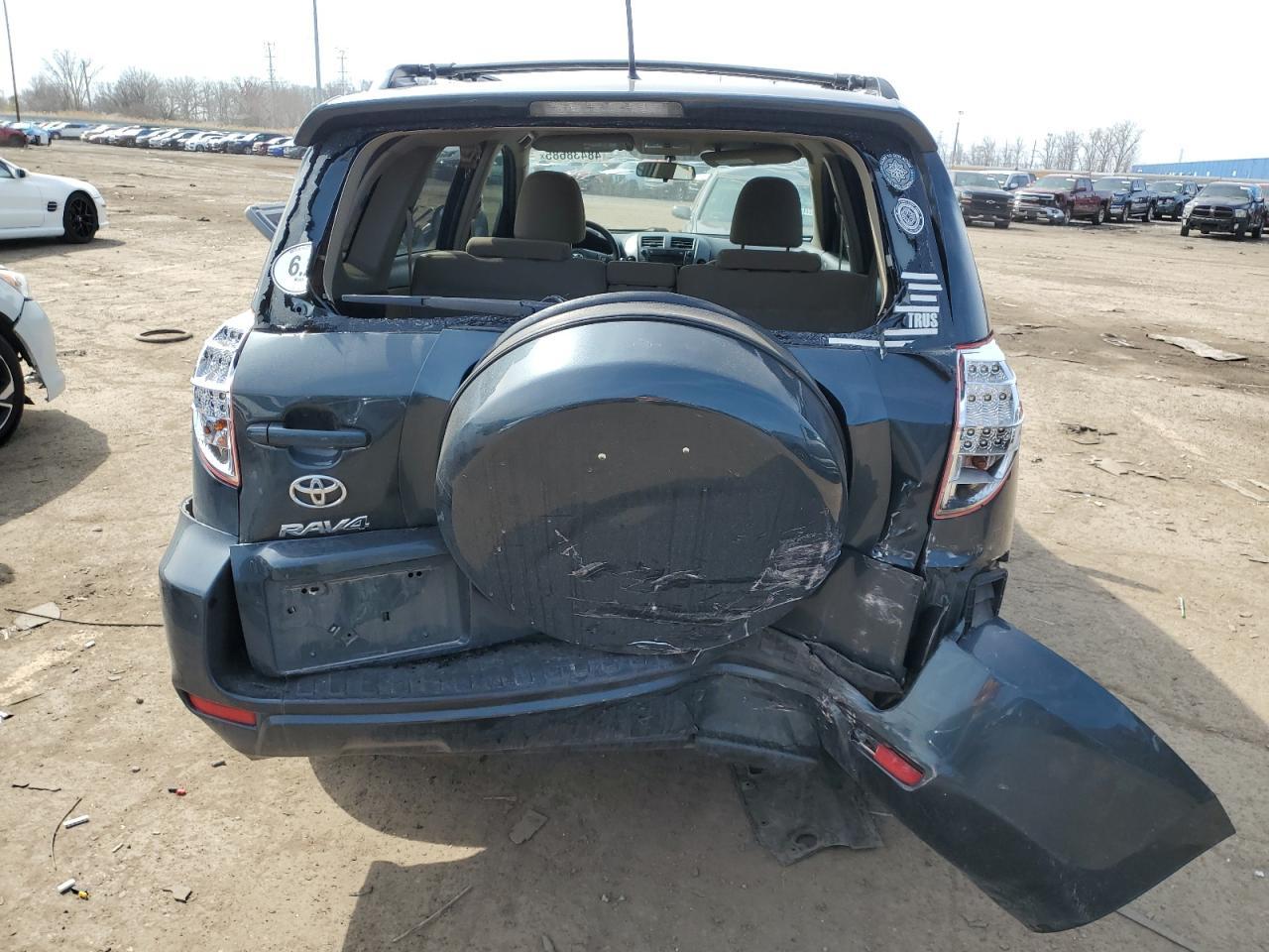 2011 TOYOTA RAV4 - Image 6