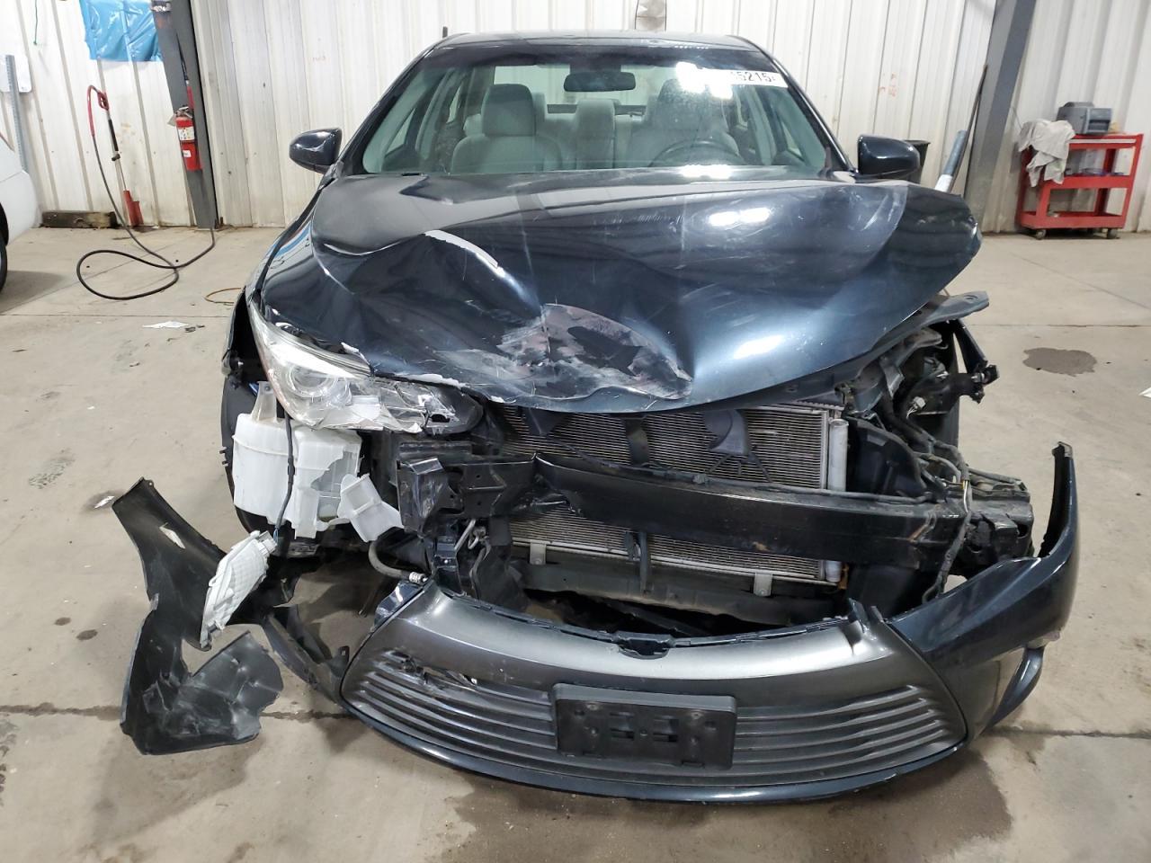 2016 TOYOTA CAMRY LE - Фото 5
