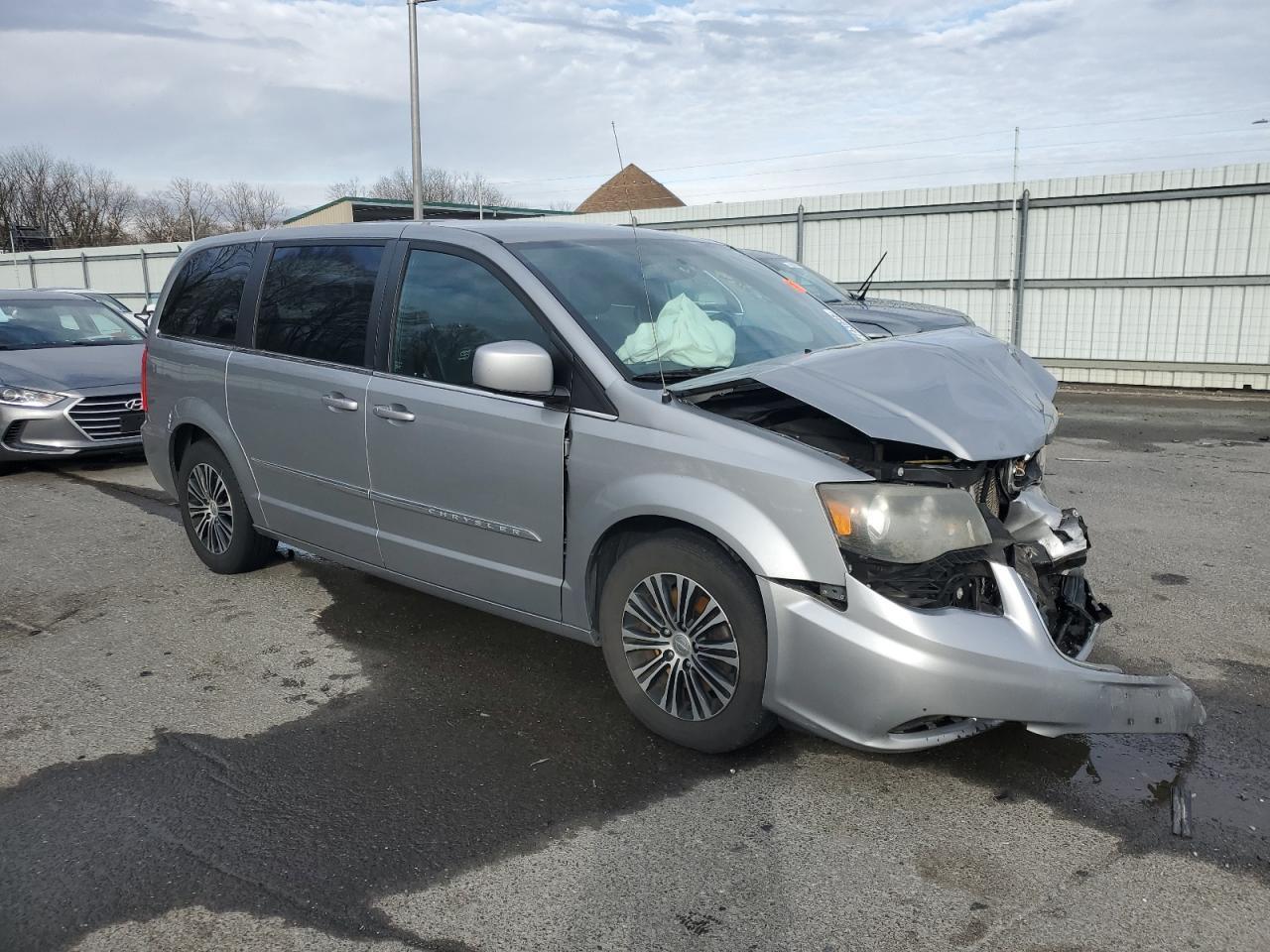 2014 CHRYSLER TOWN & COU - Фото 4