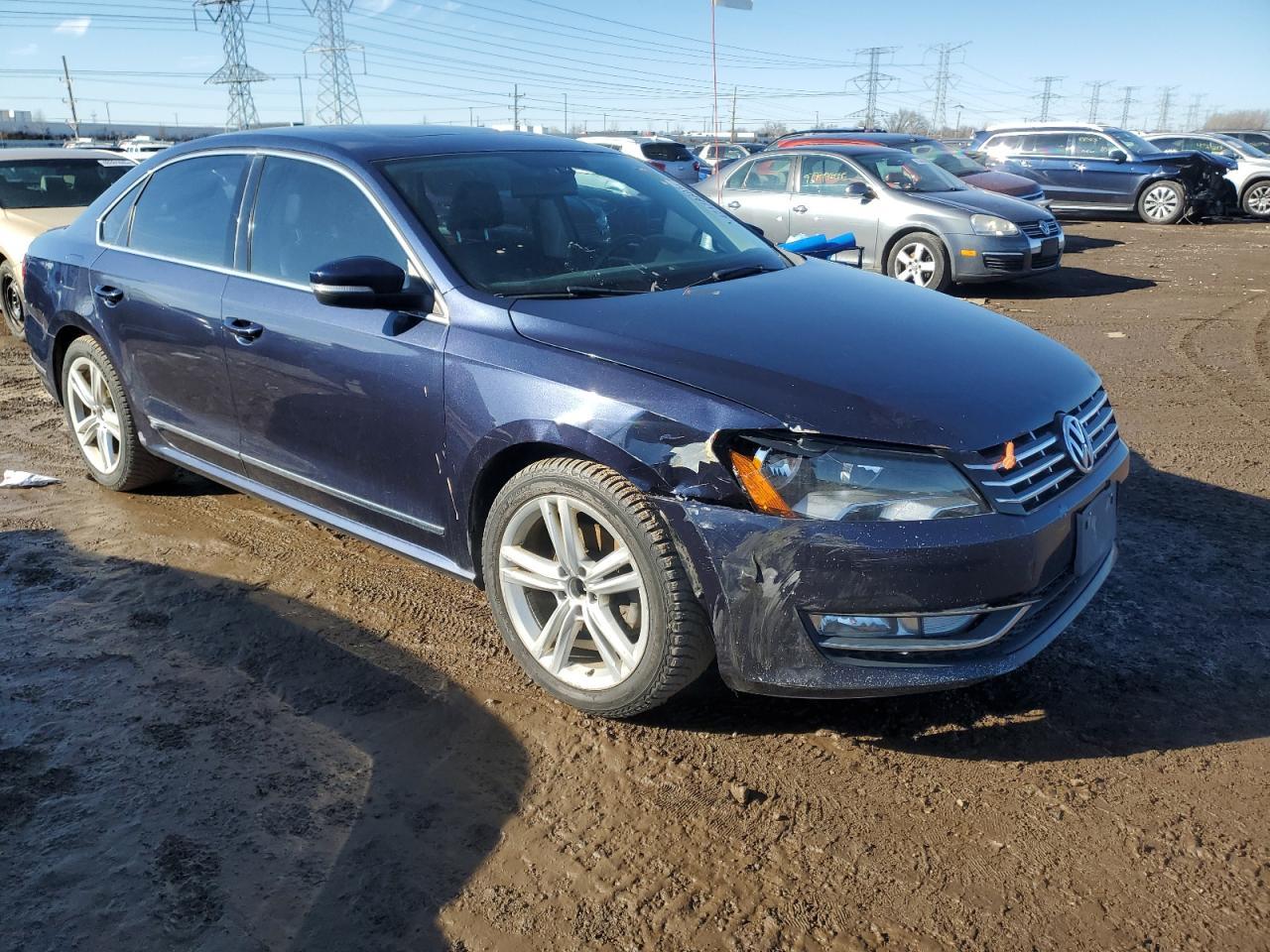2013 VOLKSWAGEN PASSAT SEL - Фото 4