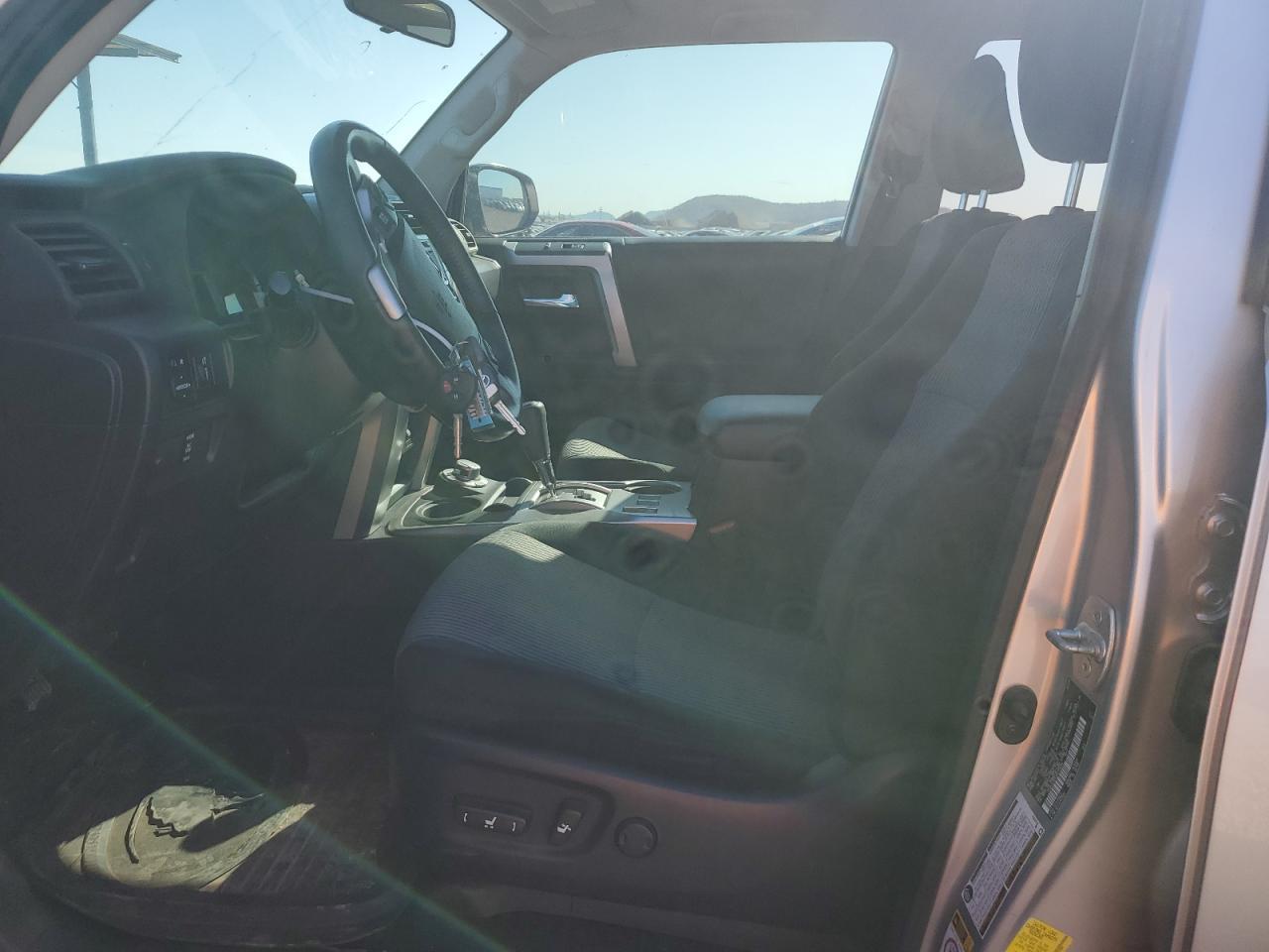 2018 TOYOTA 4RUNNER SR - Image 7