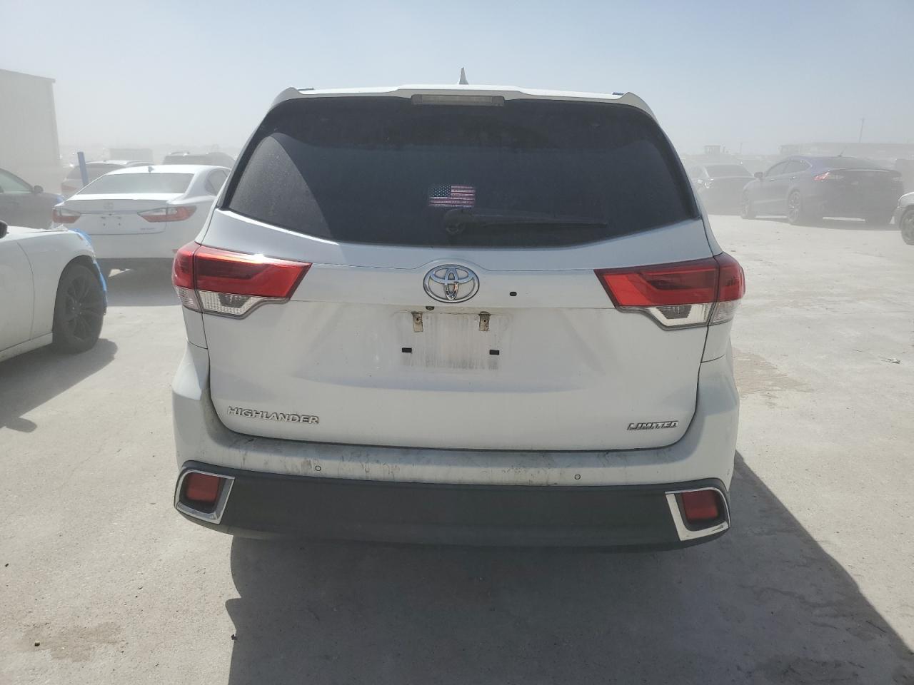 2018 TOYOTA HIGHLANDER - Фото 6