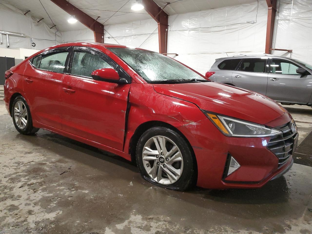 2019 HYUNDAI ELANTRA SE - Image 4