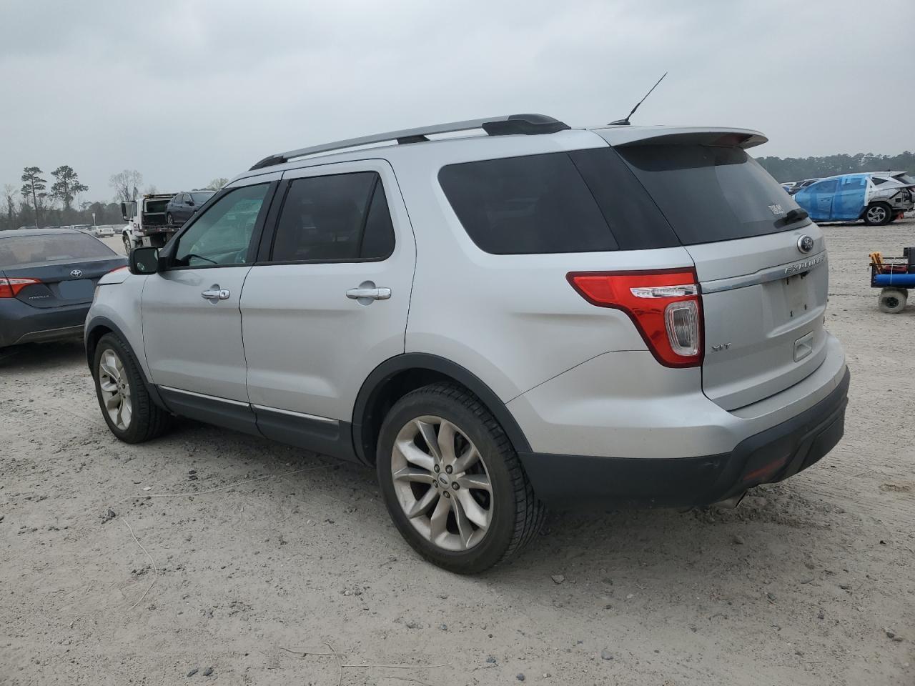 2013 FORD EXPLORER X - Image 2