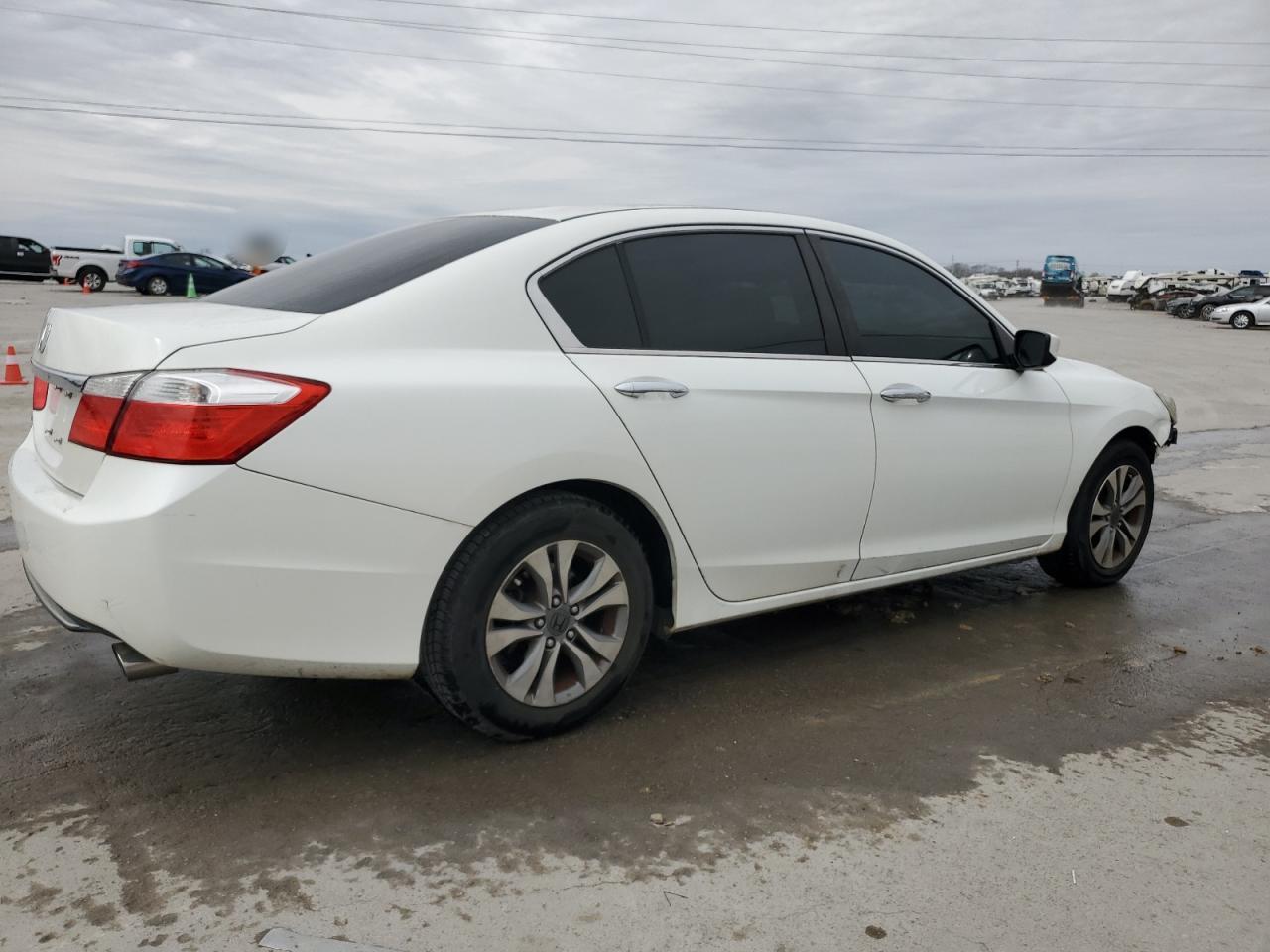 2014 HONDA ACCORD LX - Image 3