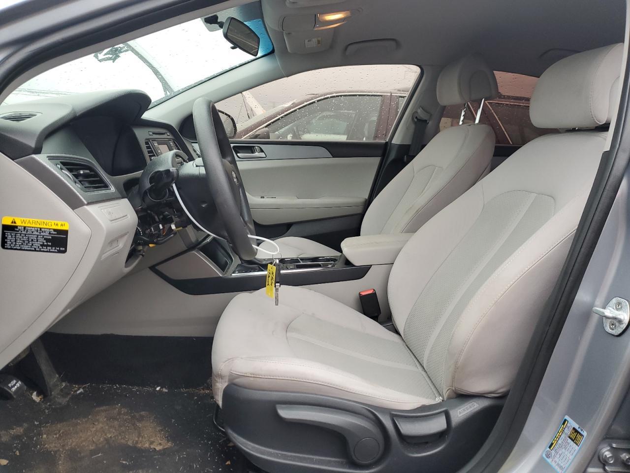 2017 HYUNDAI SONATA SE - Image 7