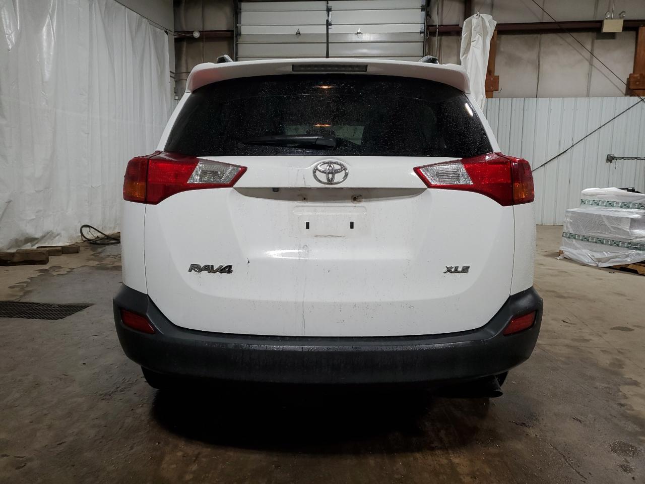 2015 TOYOTA RAV4 XLE - Image 6