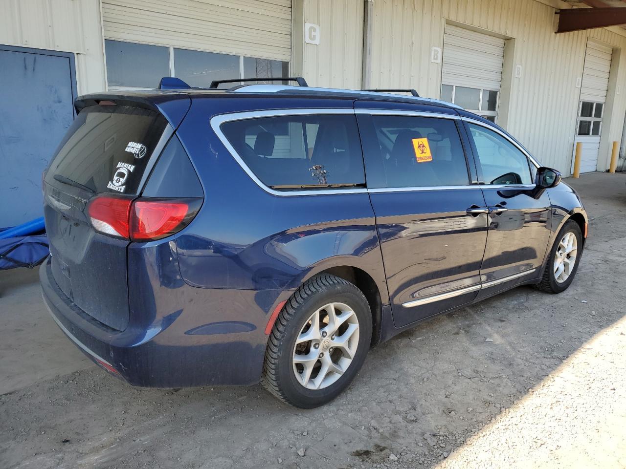 2017 CHRYSLER PACIFICA T - Image 3