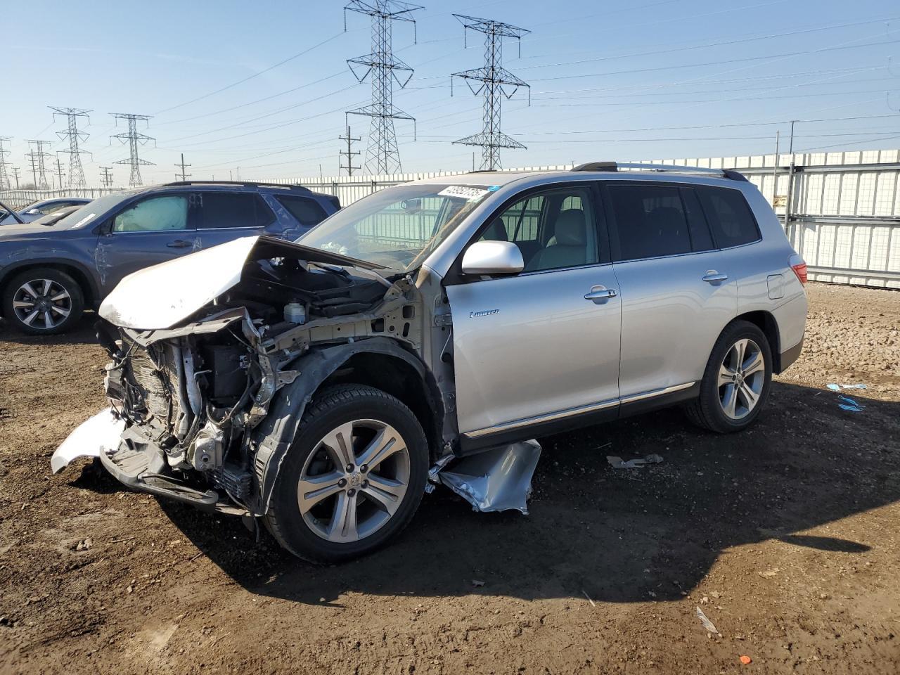 2011 TOYOTA HIGHLANDER