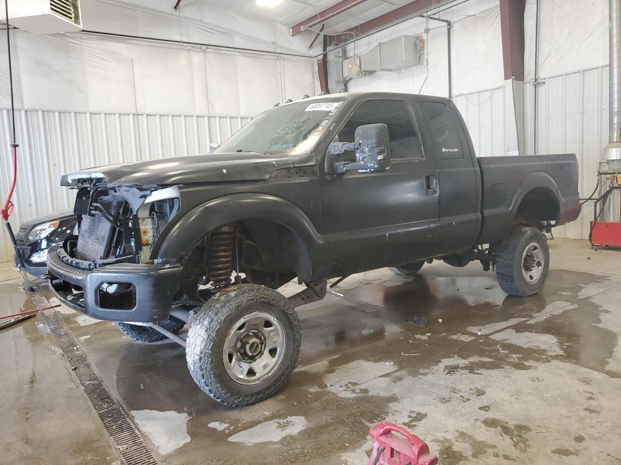2013 FORD F250 SUPER