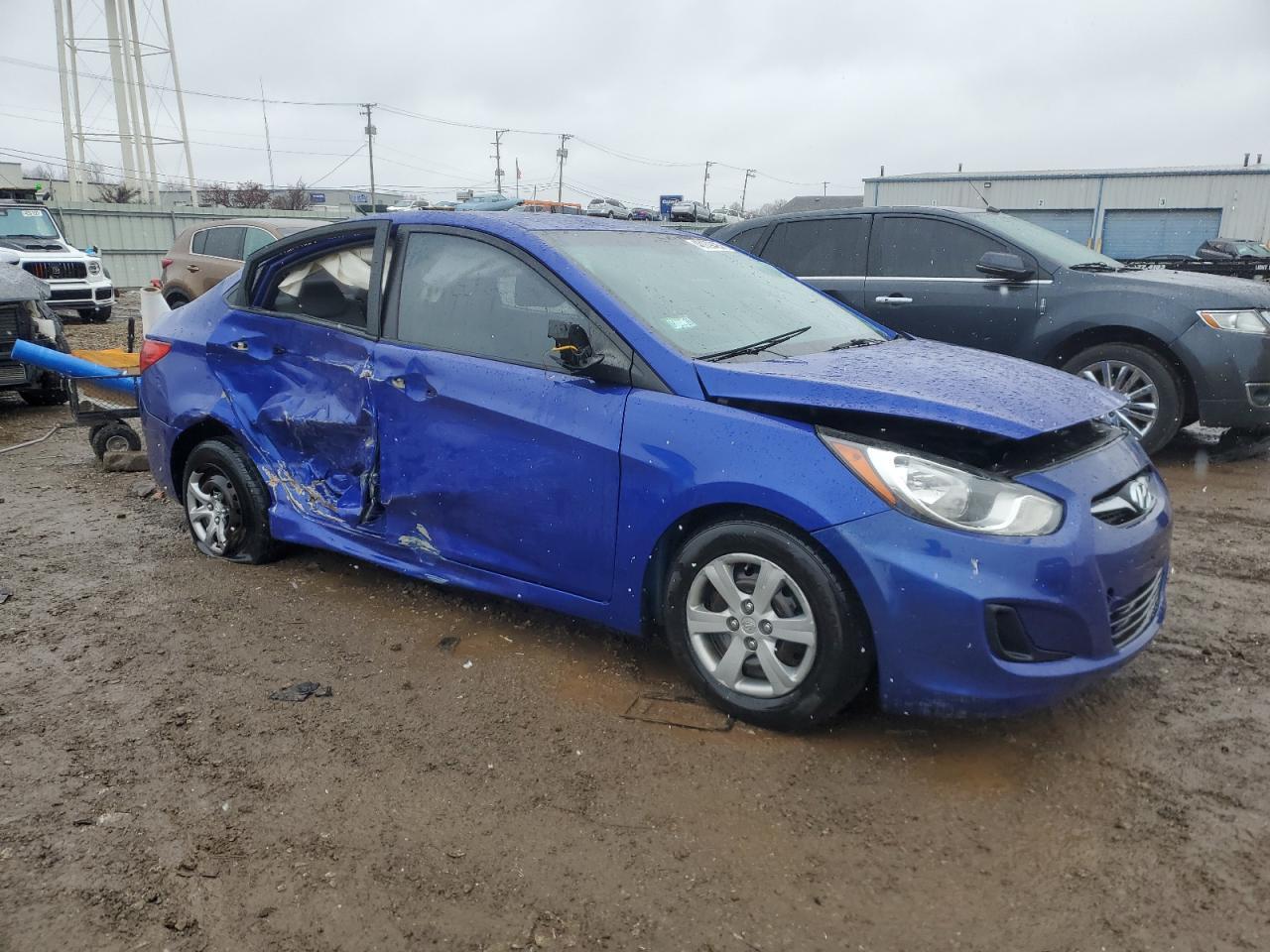 2012 HYUNDAI ACCENT GLS - Image 4