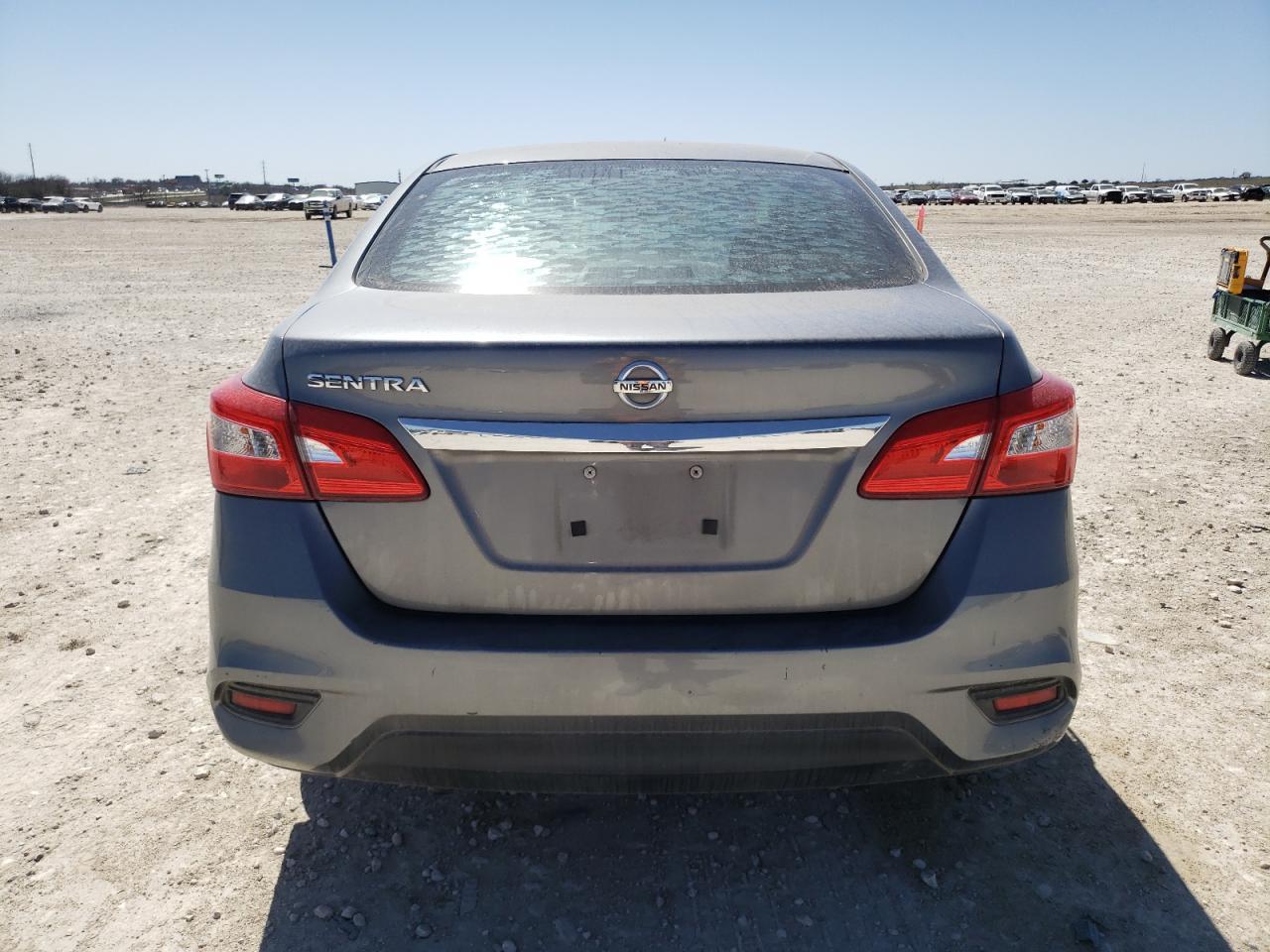2017 NISSAN SENTRA S - Фото 6