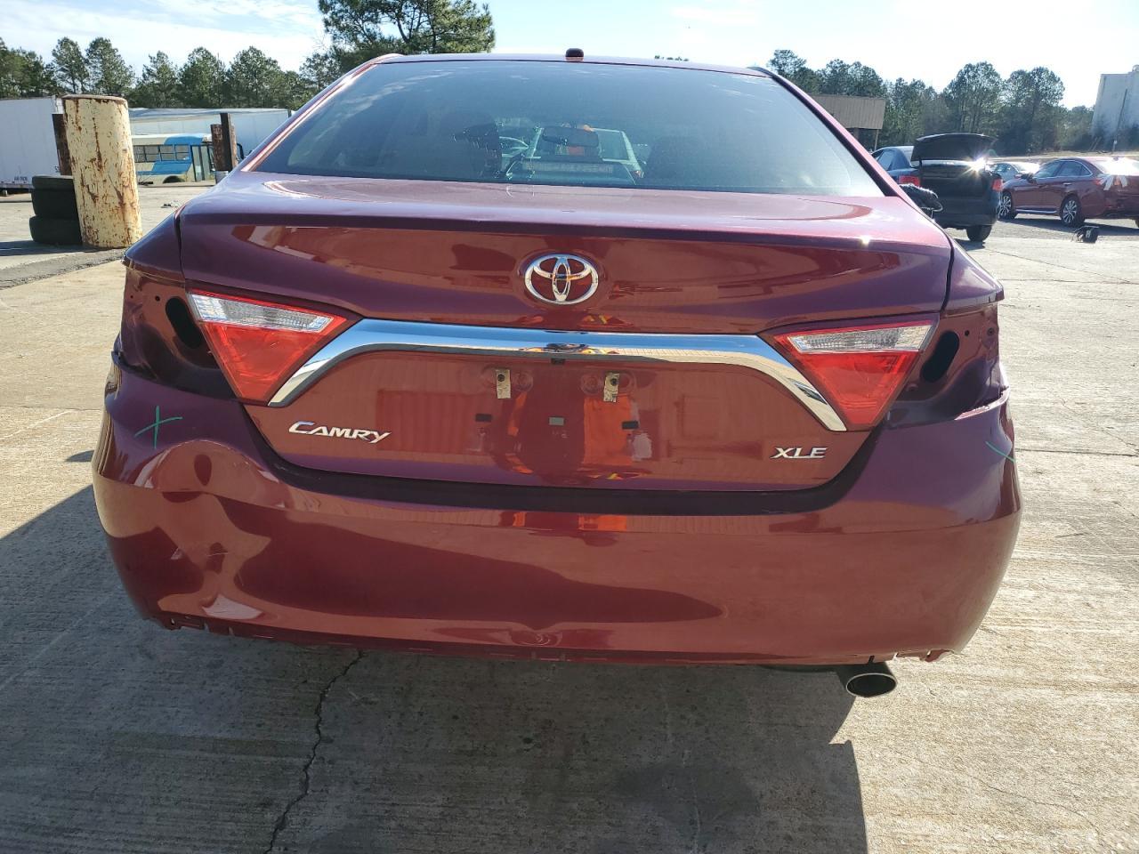 2017 TOYOTA CAMRY LE - Image 6