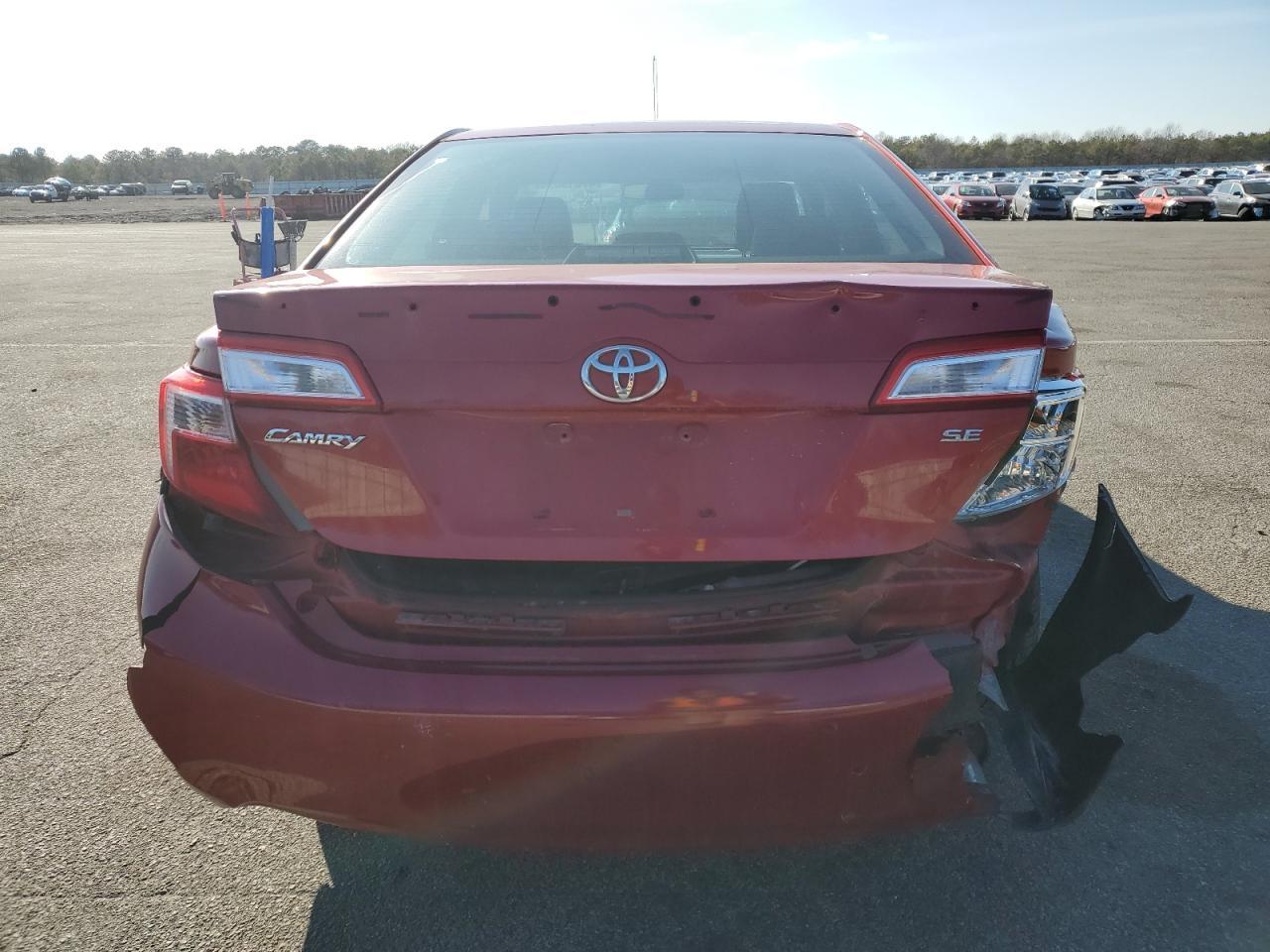 2013 TOYOTA CAMRY L - Фото 6