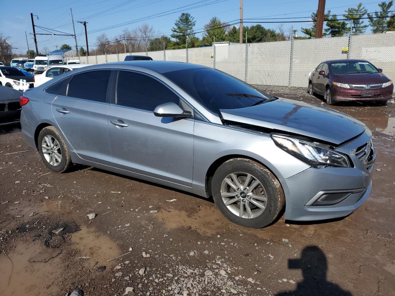 2017 HYUNDAI SONATA SE - Image 4