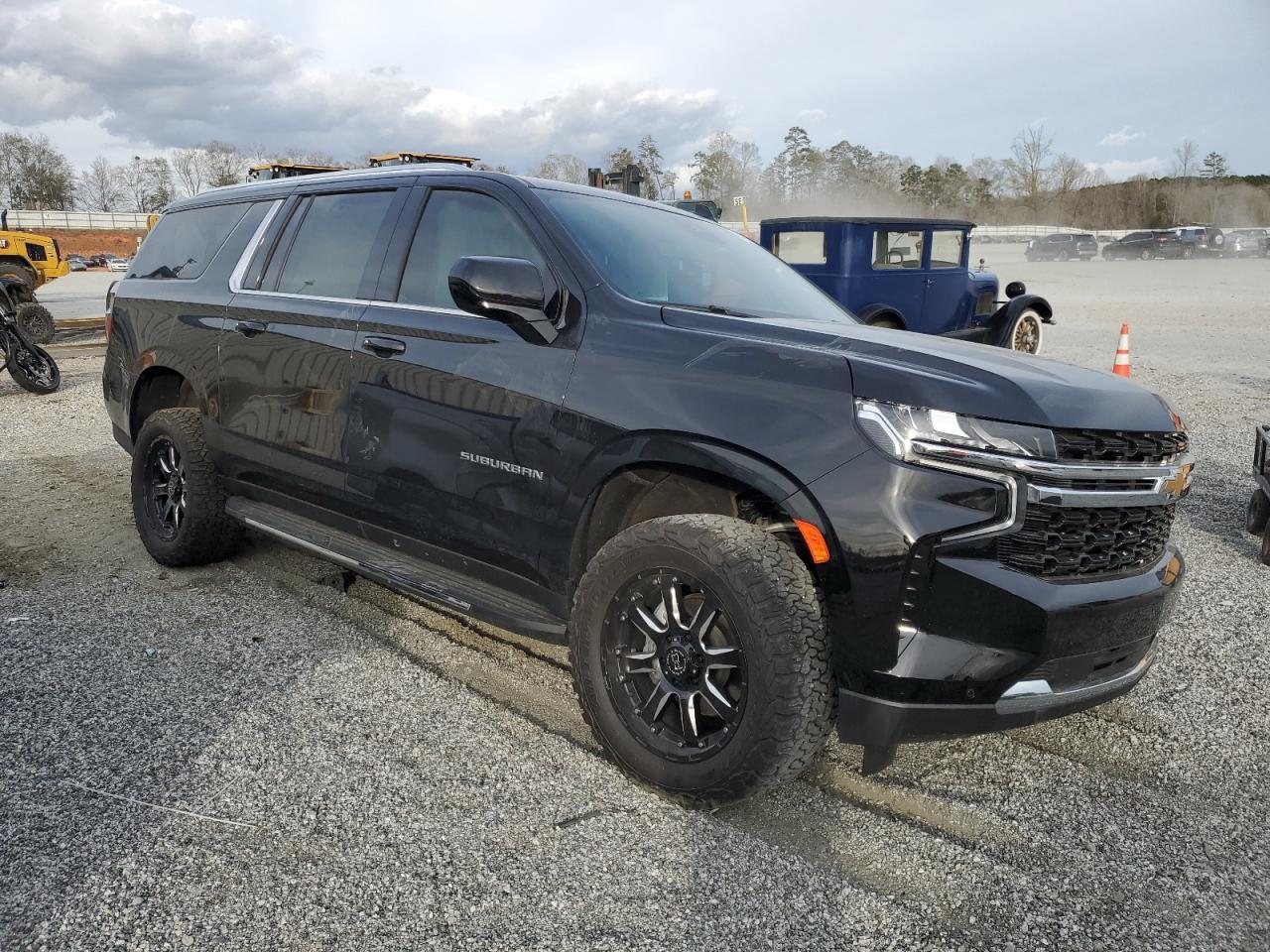 2023 CHEVROLET SUBURBAN K - Фото 4