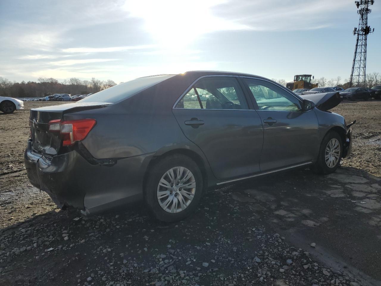 2012 TOYOTA CAMRY BASE - Фото 3
