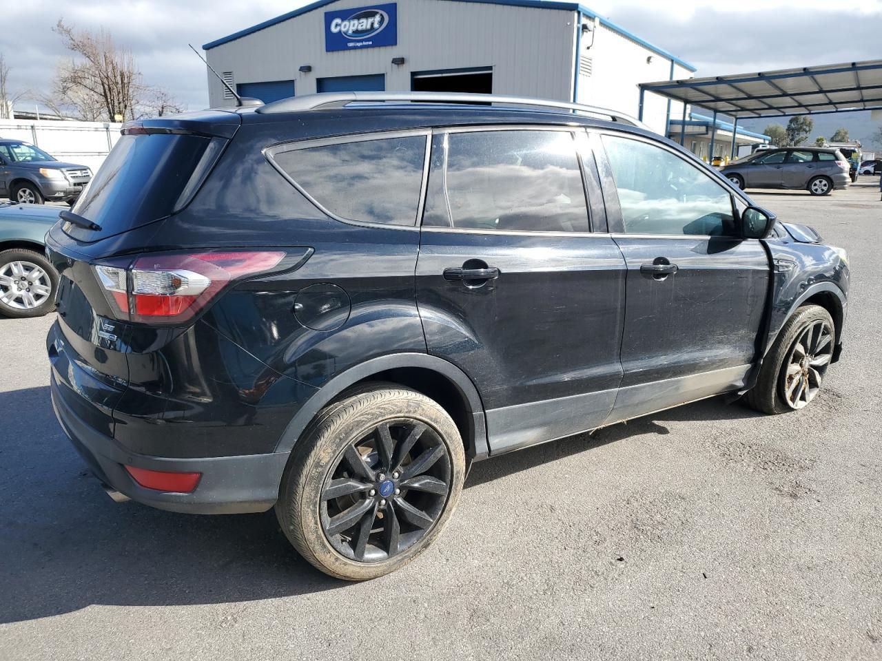 2017 FORD ESCAPE SE - Image 3