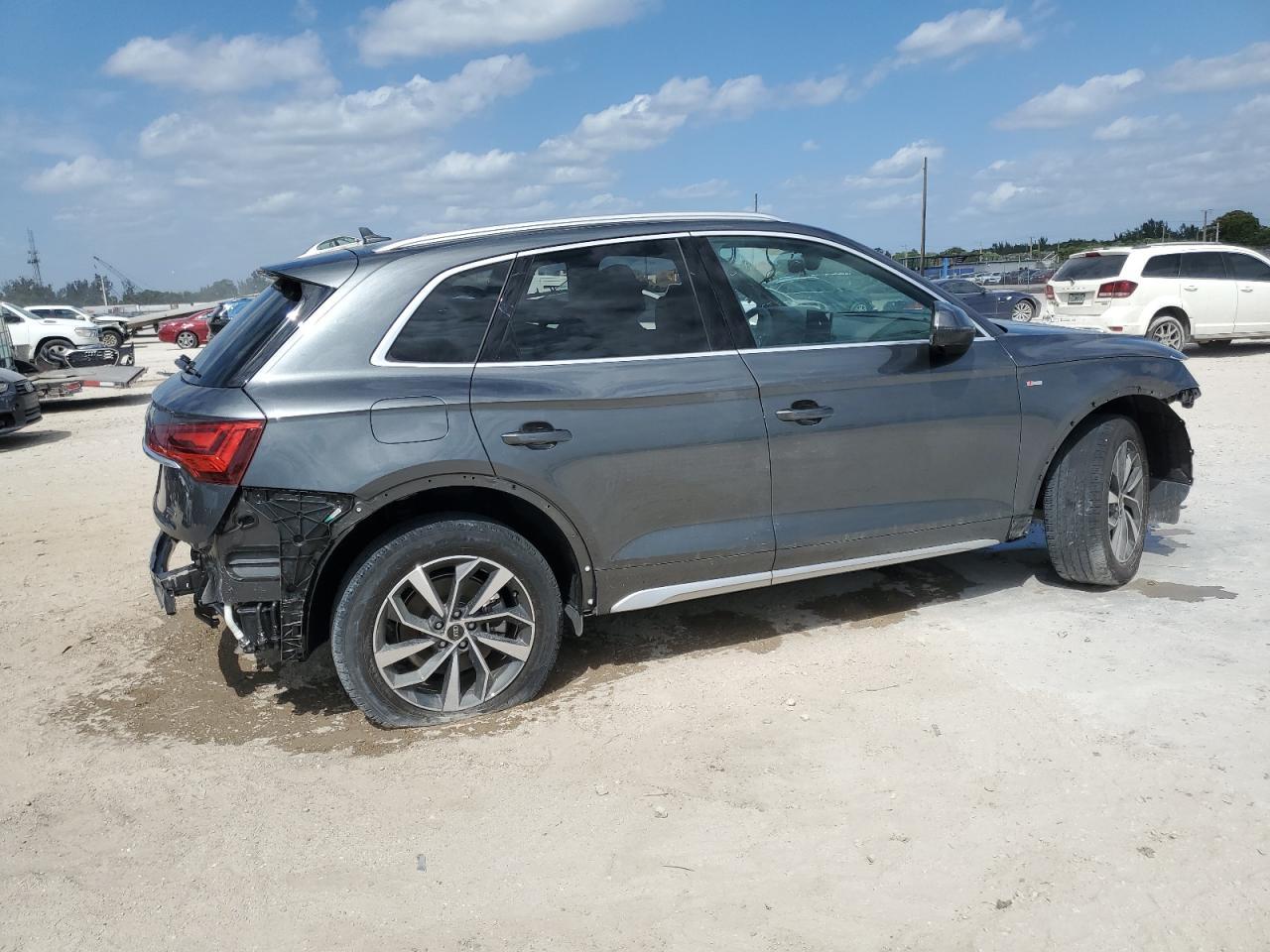 2024 AUDI Q5 PREMIUM - Image 3