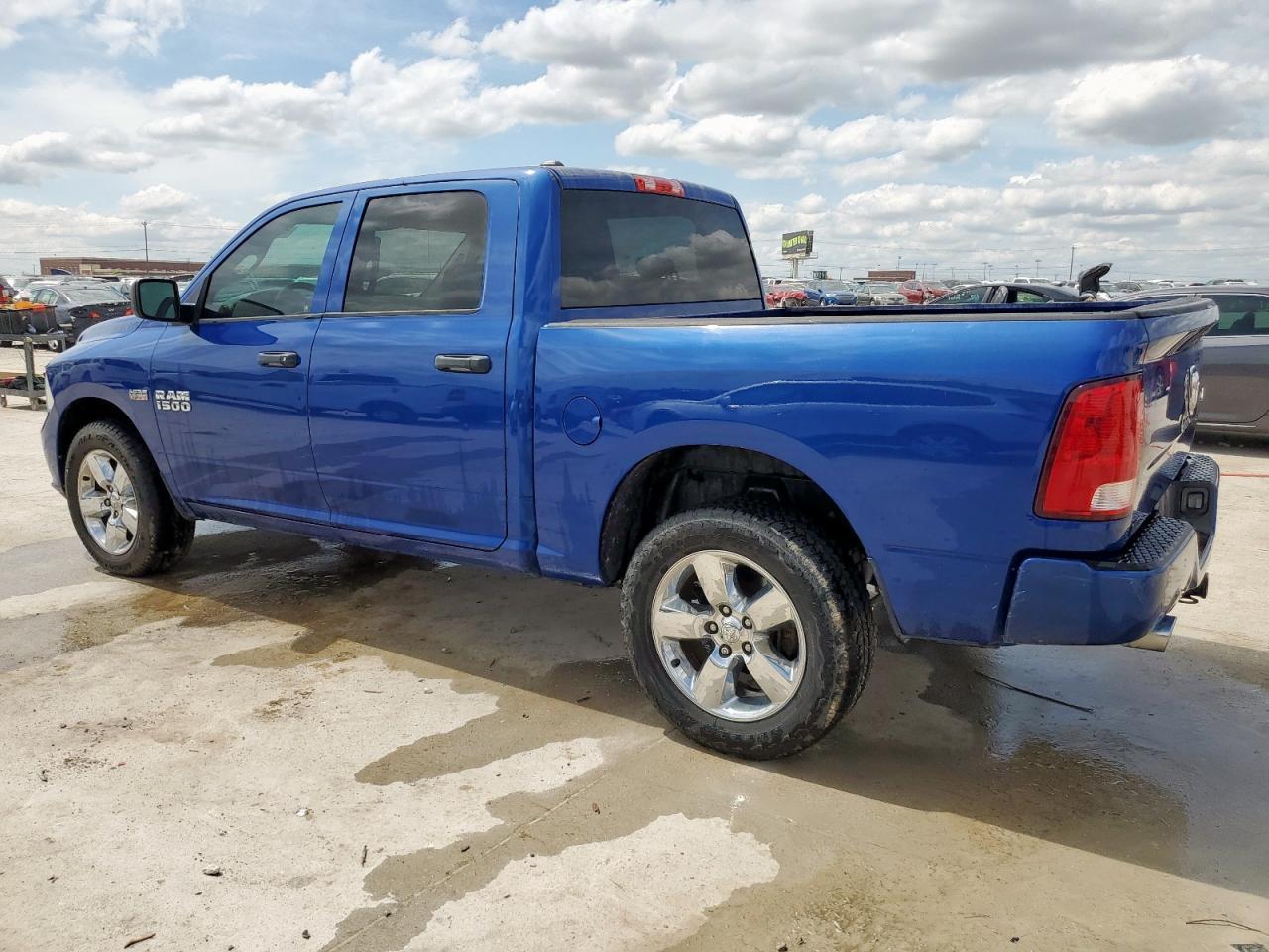 2015 RAM 1500 ST - Image 2
