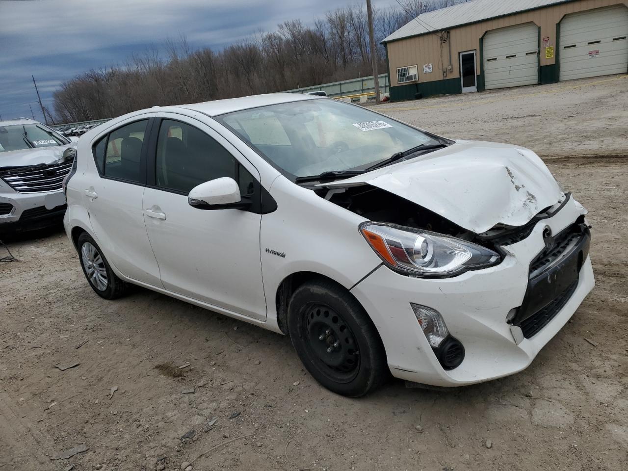 2015 TOYOTA PRIUS C - Image 4