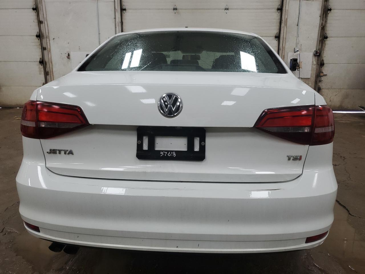 2017 VOLKSWAGEN JETTA S - Image 6