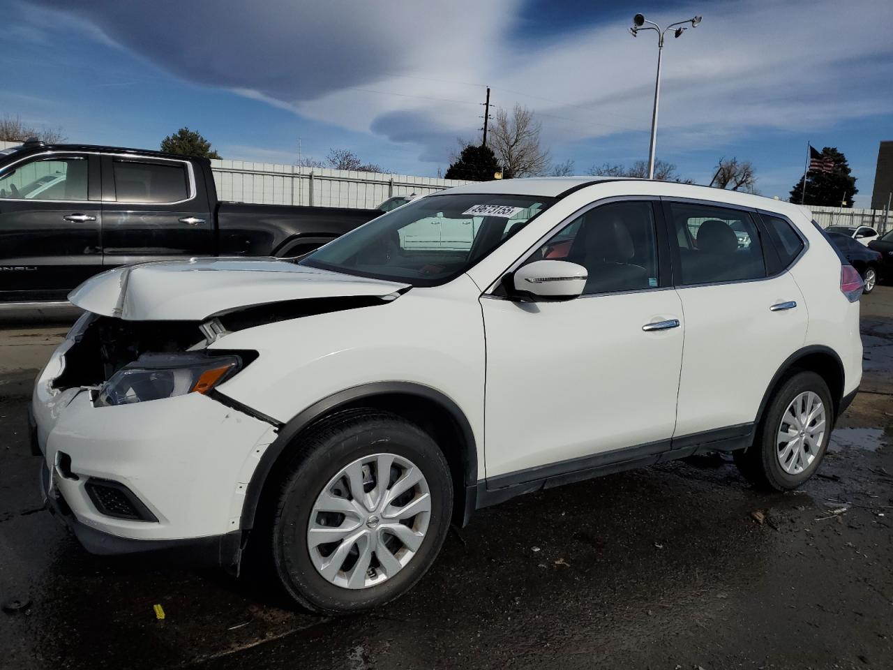 2015 NISSAN ROGUE S